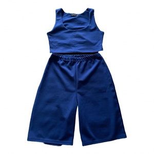 BOOHOO Royal Blue Crop Top/Biker Shorts Set.